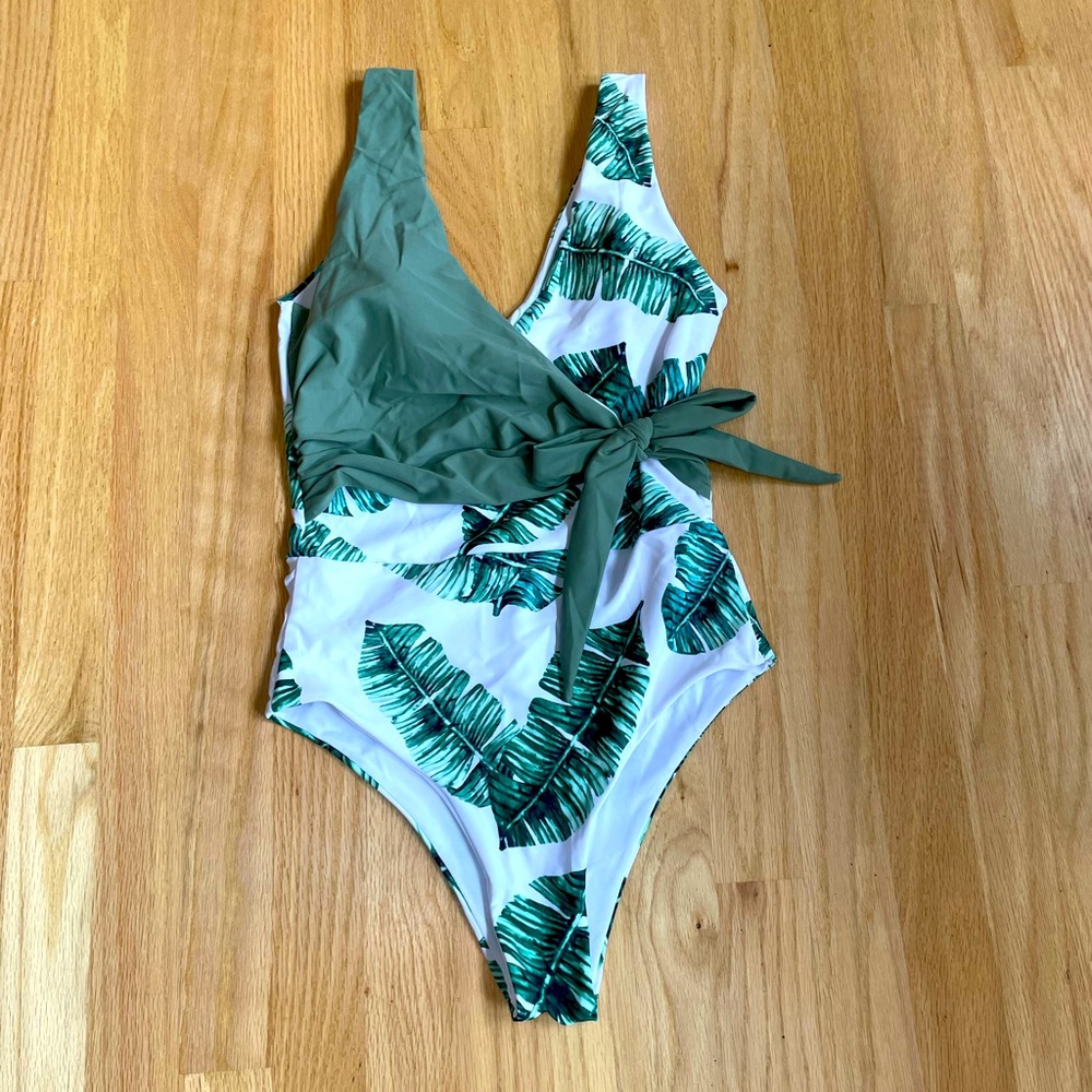 Women’s white swimsuit leaves Size Medium